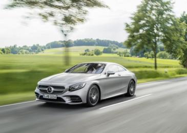 رولز رويس تطلق إصدارا خاصا من سيارة جوست فضية اللون موديل 2018